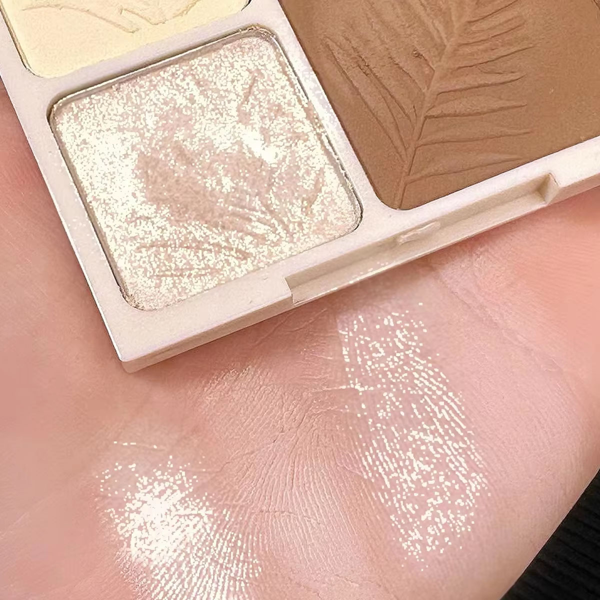 1/2PCS Four Color Retouching P - Highlighter Bronzer Palette ulasan dan harga