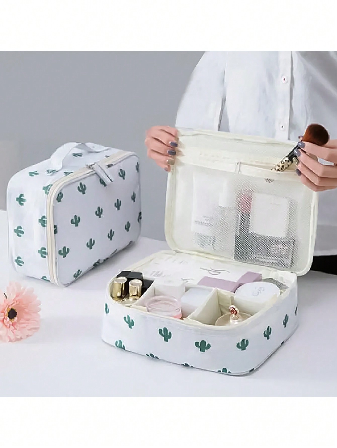 1 Pcs Cactus Print Waterproof  - Beauty Makeup Case ulasan dan harga