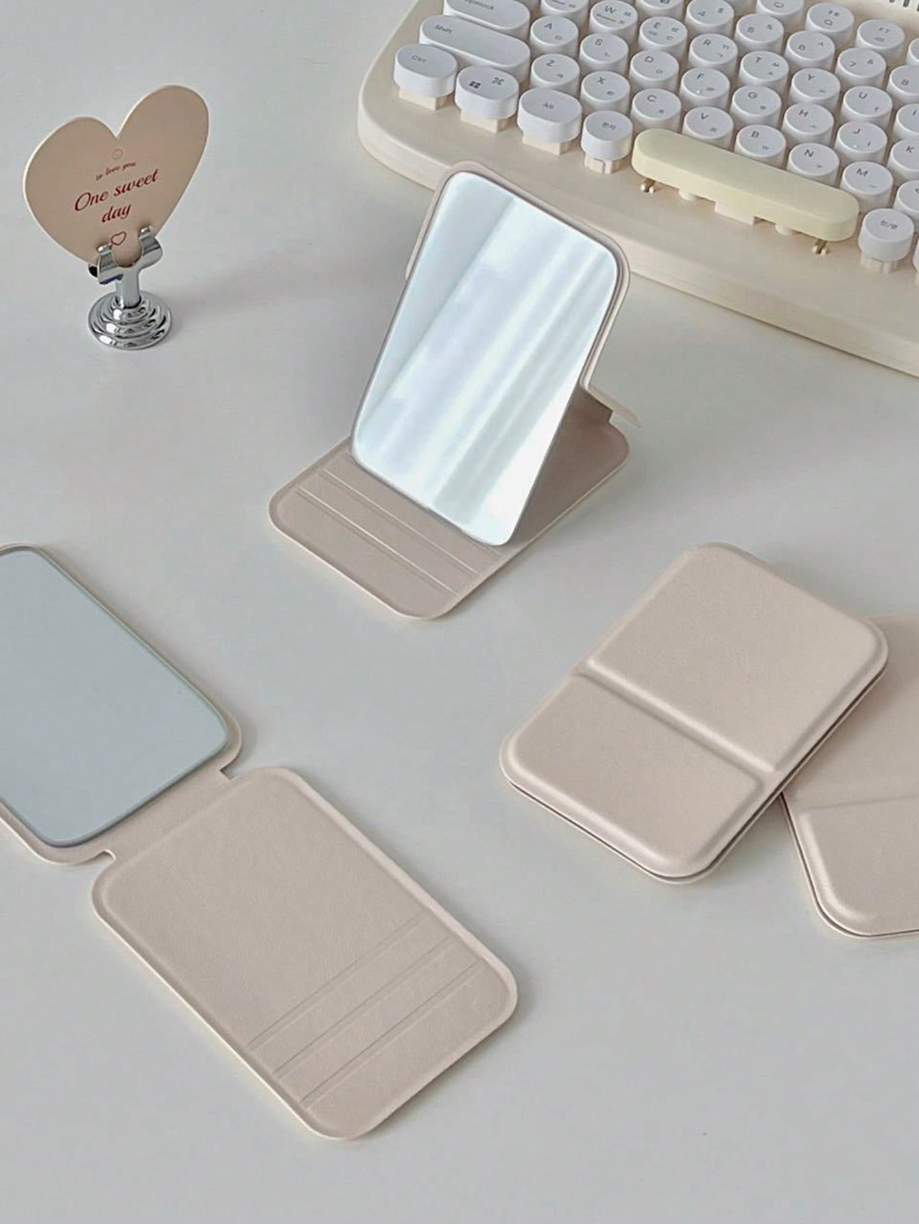 Portable Folding Mini Makeup M - Beauty Makeup Gift Sets ulasan dan harga